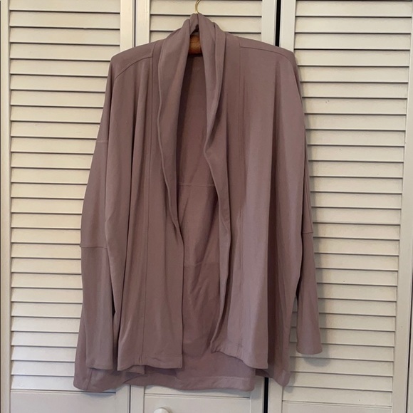 Lululemon wrap - Picture 1 of 3